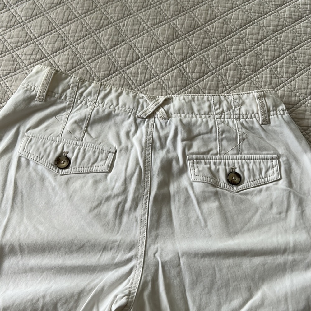 Shorts - Picture 3 of 3